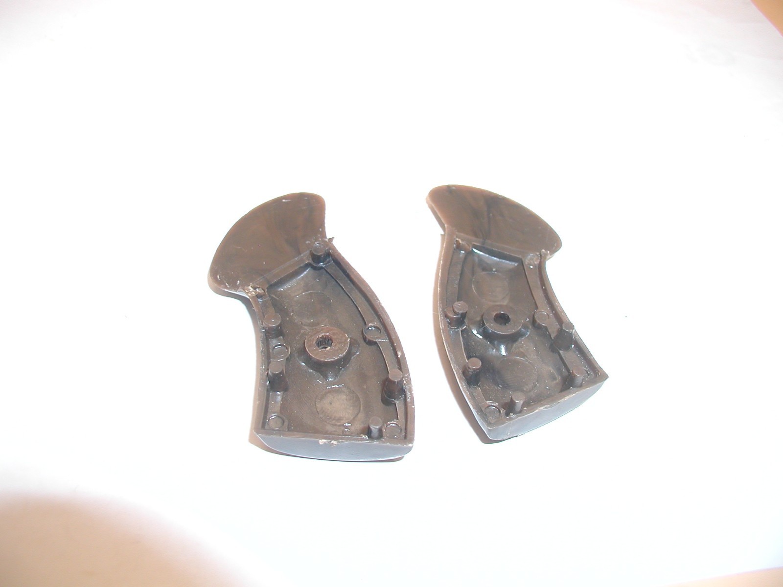 RTS 1966 Blank/Starter Revolver - Grips, Plastic - Image 4