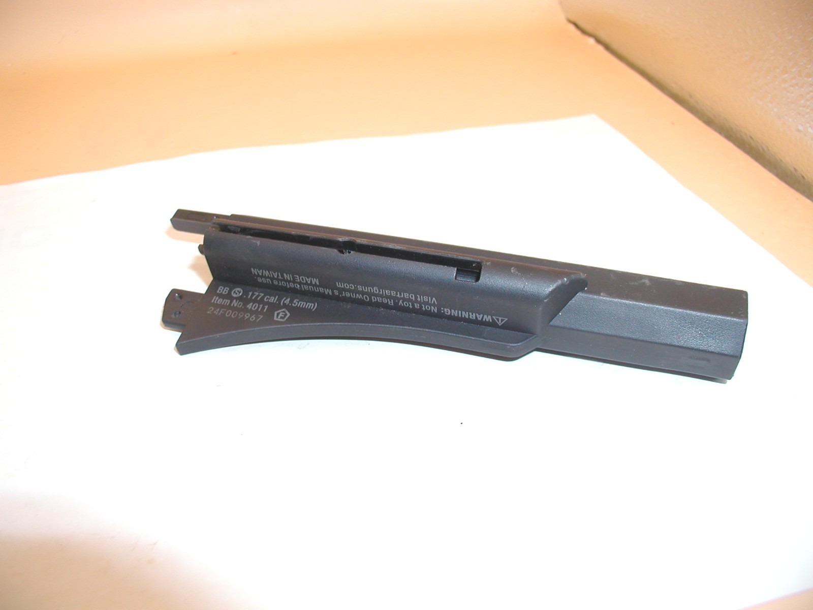 Barra 1858 Black and Gold Airgun - Barrel Housing, Plastic - Image 3