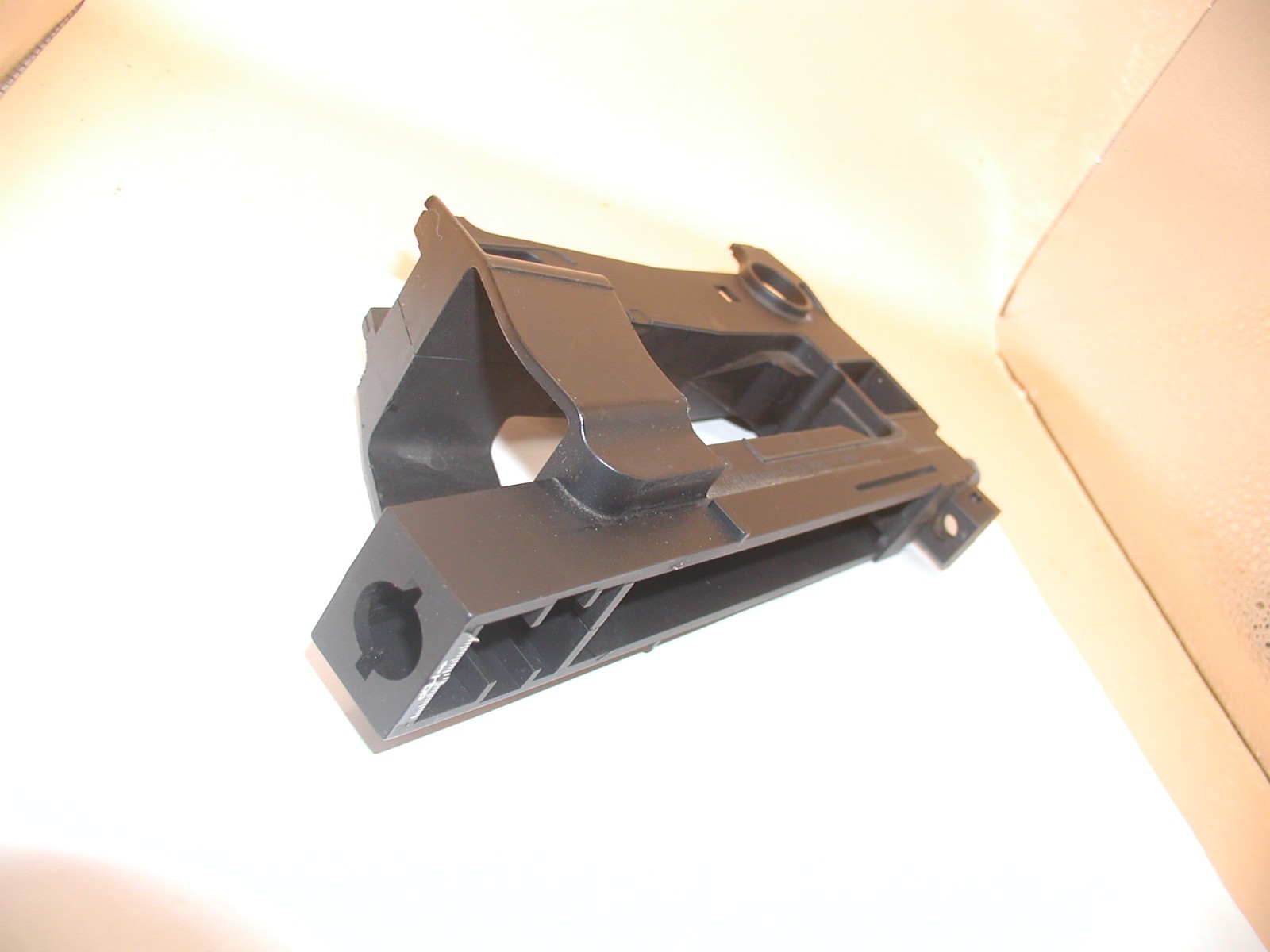 Tokyo Marui P90 (Licensed by FN Herstal) Airsoft Rifle - Base Component - Image 4