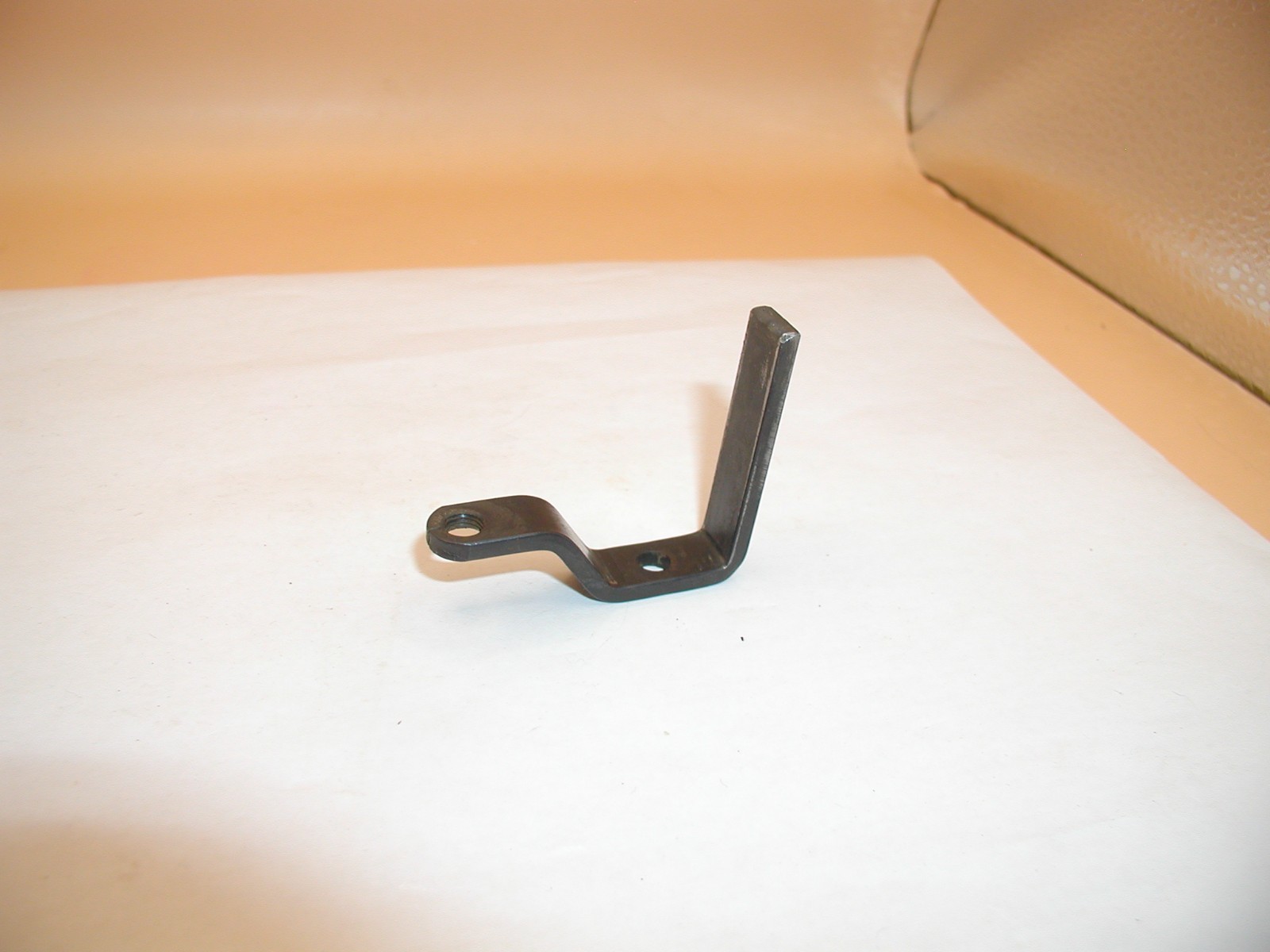 Mossberg 140B, 140K, 144, 144LS Rifle - Angle Bar/Adjusting Bracket