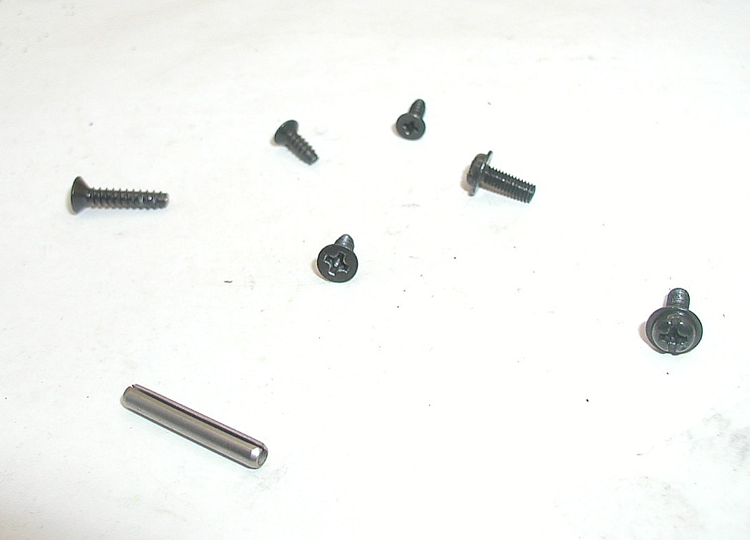 Tokyo-Marui-M16A2-Electric-Rifle-Bag-of-Screws-and-A-Pin-227450752106-2 Tokyo Marui M16A2 Electric Rifle - Bag of Screws and A Pin - Image 3
