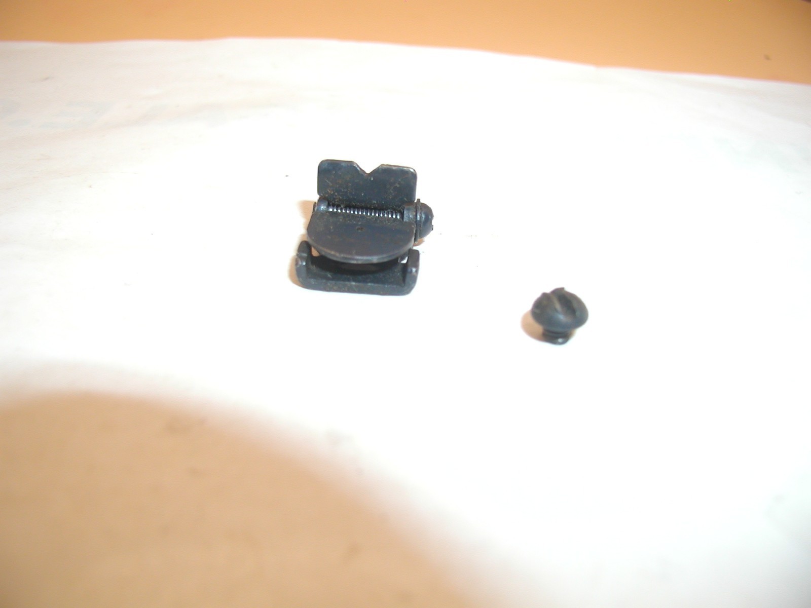 Daisy 25 Air Rifle - Flip-Up Rear Sight w/ Screw - Image 3
