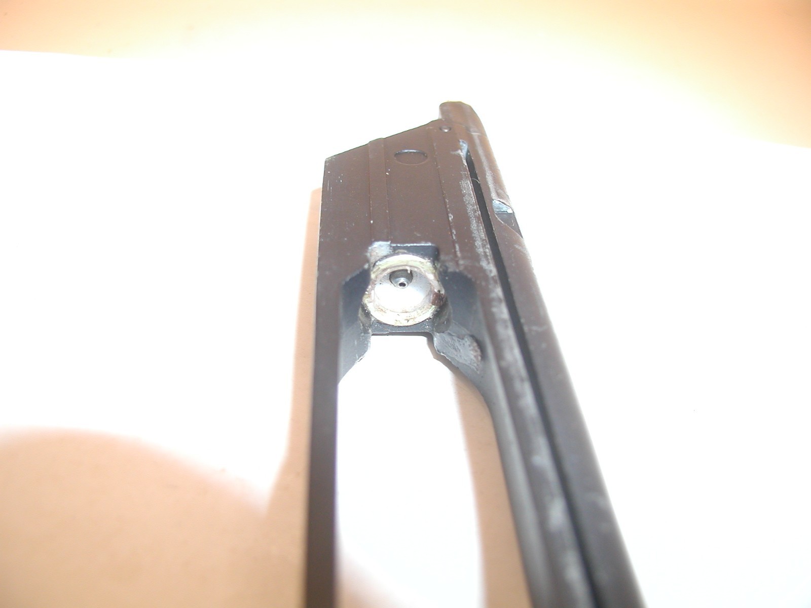 Umarex Legends P08 Pistol - Magazine and Valve Assembly - Image 4